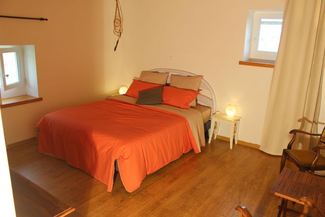 Saint-Vincent-de-Barres L'Attrape Reve Bed & Breakfast エクステリア 写真